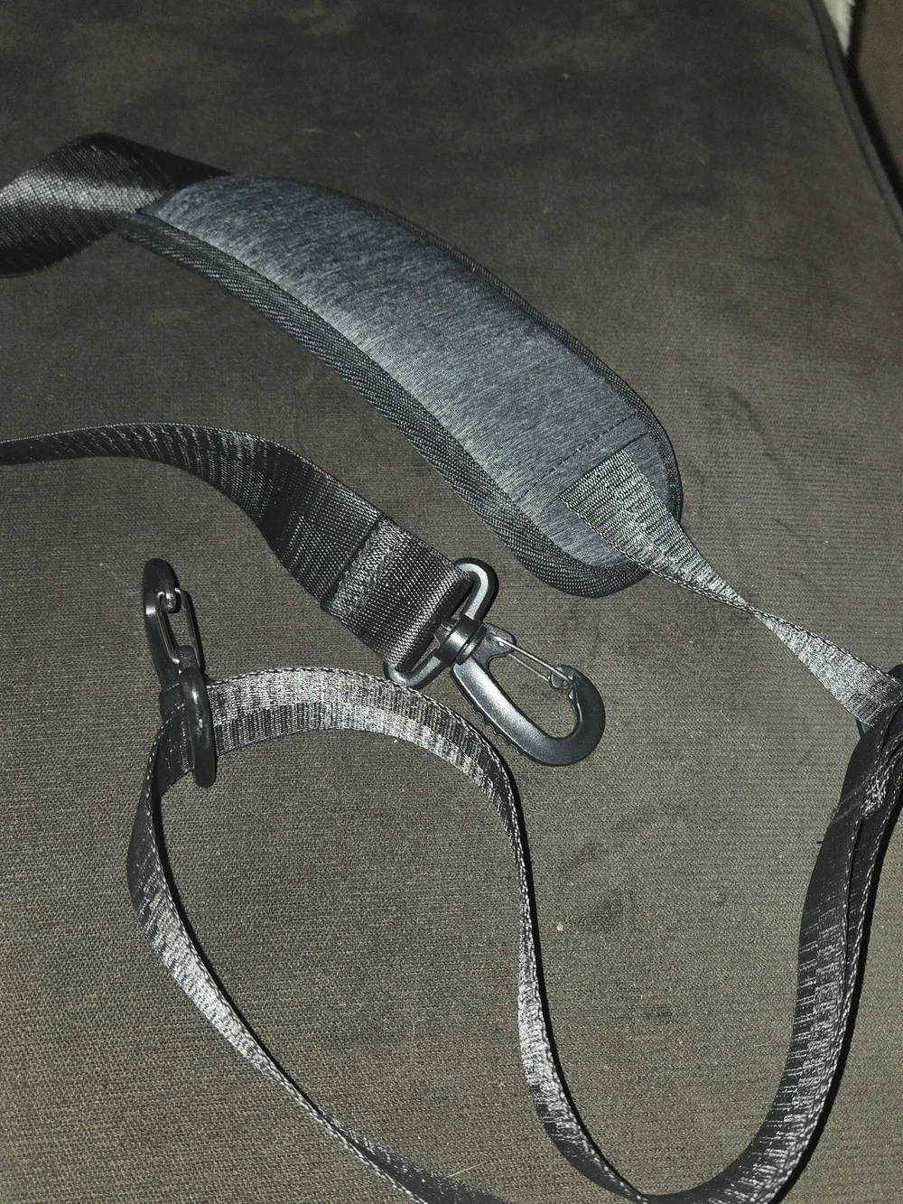 Adjustable Black Shoulder Strap with Padded Pad